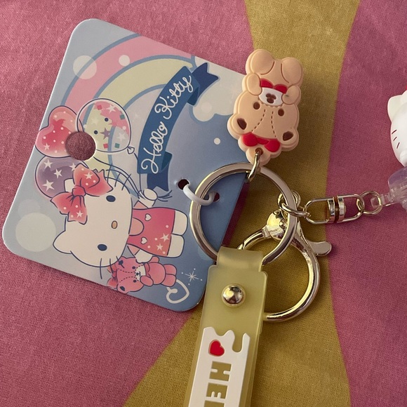 Hello kitty accessories - Picture 4 of 4